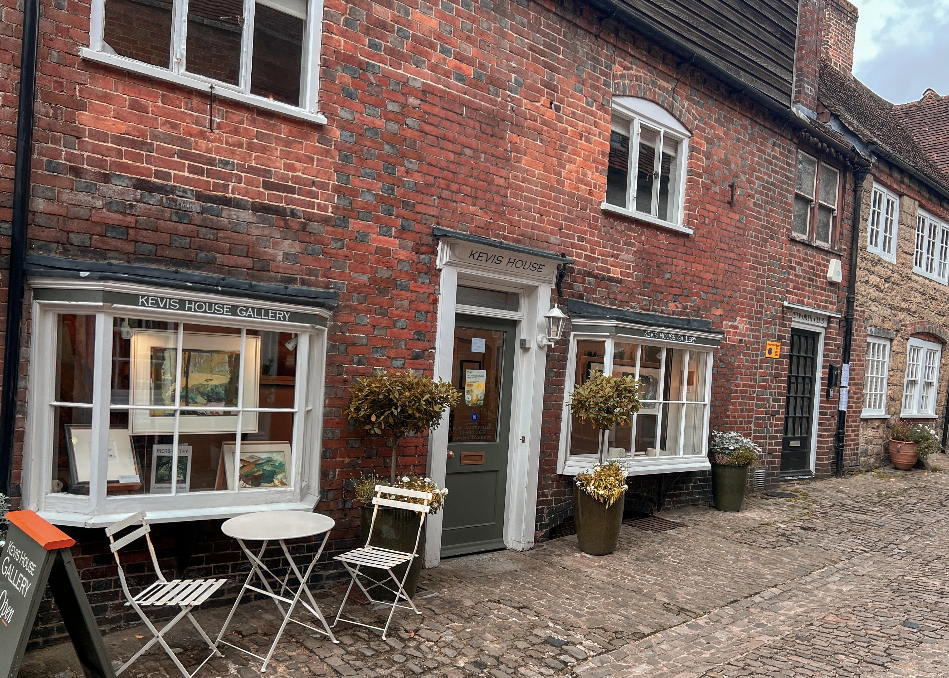 A Guide to Exploring Vineyards from Petworth photo 1